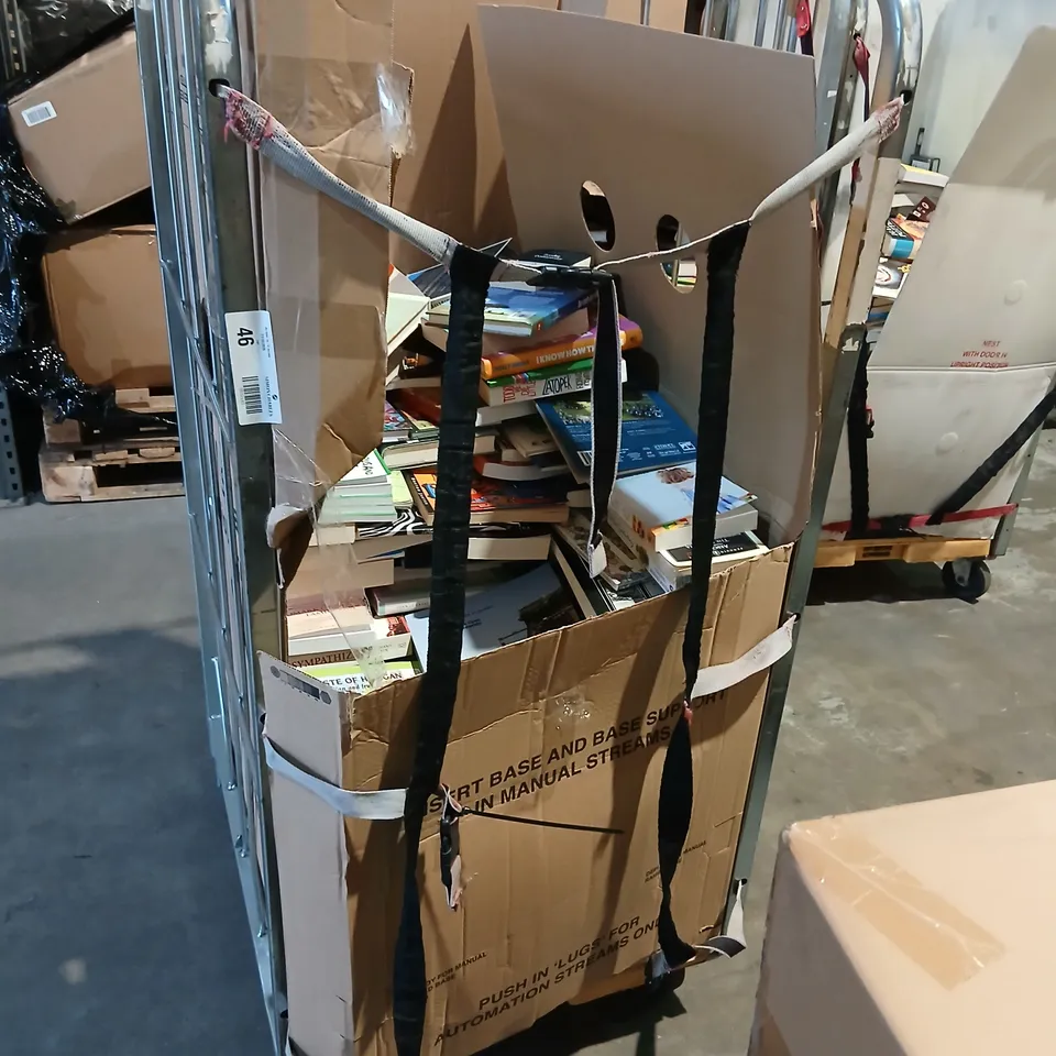 LARGE QUANTITY OF ASSORTED BOOKS TO INCLUDE EDUCATIONAL, COOKBOOKS, FICTION ETC - COLLECTION ONLY