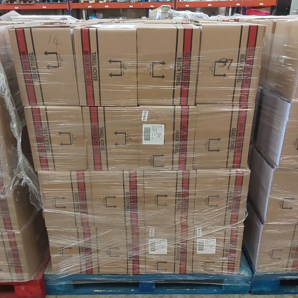 PALLET TO CONTAIN APPROX 48 BOXES OF BRAND NEW UNION JACK BEACH TOWELS - 9 TOWELS PER BOX // SIZE: APPROX 71 X 152cm // COMBINED RRP £2,376.00