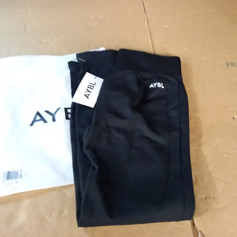 AYBL MOTION SEAMLESS LEGGINGS IN BLACK - L