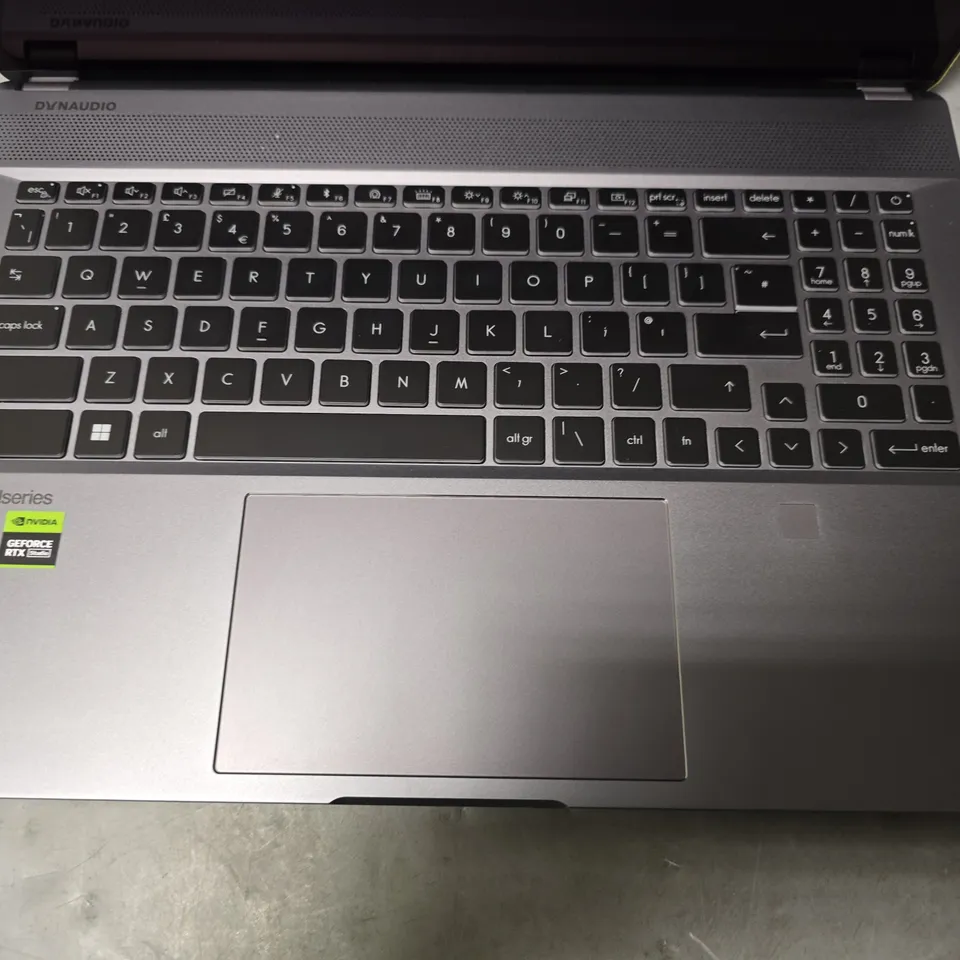 MSI CREATOR Z16 HX STUDIO