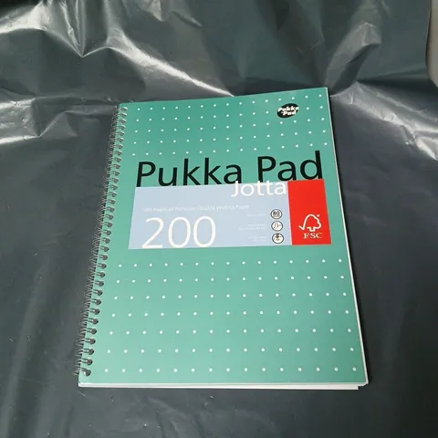 APPROXIMATELY 14 X PUKKA PADS