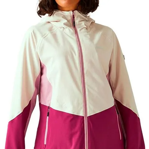 BRAND NEW REGATTA WOMENS RADDICK III JACKET WATERPROOF IN LIGHT VANILLA / BURGUNDY / LILAC - UK 10