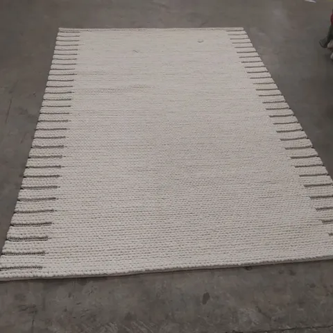 QUALITY DESIGNER AREA RUG - APPROXIMATELY 230 x 160cm