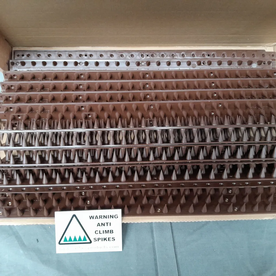 20 BOXED THE CACTUS  ANTI CLIMB SPIKES  