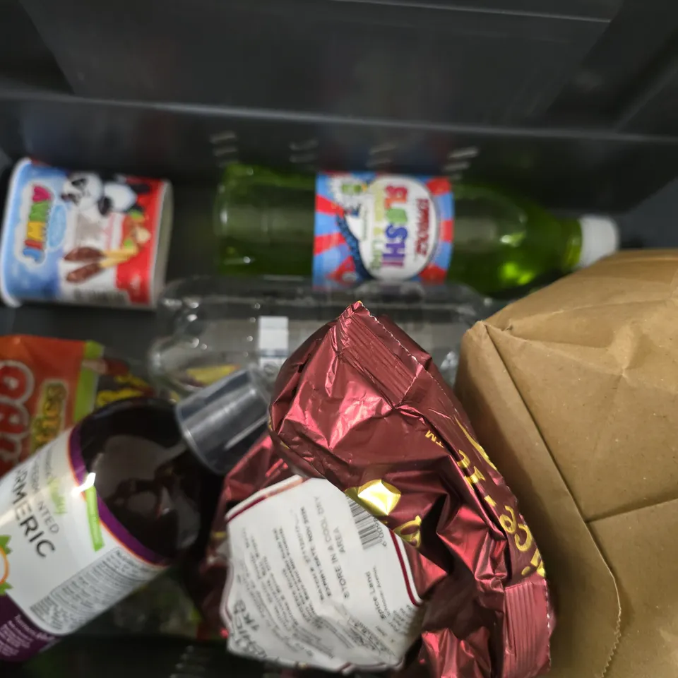 APPROXIMATELY 8 ASSORTED FOOD & DRINK ITEMS TO INCLUDE - STOKE TOMATO KETCHUP , SUNNA HALA COLLAGEN PROTEIN ETC