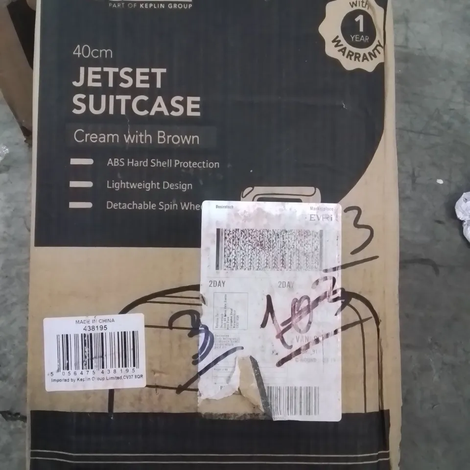 BOXED LUGG JETSET SUITCASE