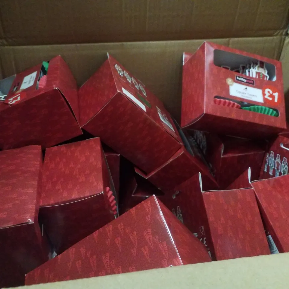 PALLET CONTAINING ASSORTED CHRISTMAS PRODUCTS & DECORATIONS INCLUDING CERAMIC HOUSE, CAKE TOPPERS, WOODEN LIGHT UP VILLAGES & FELT CHRISTMAS TREES