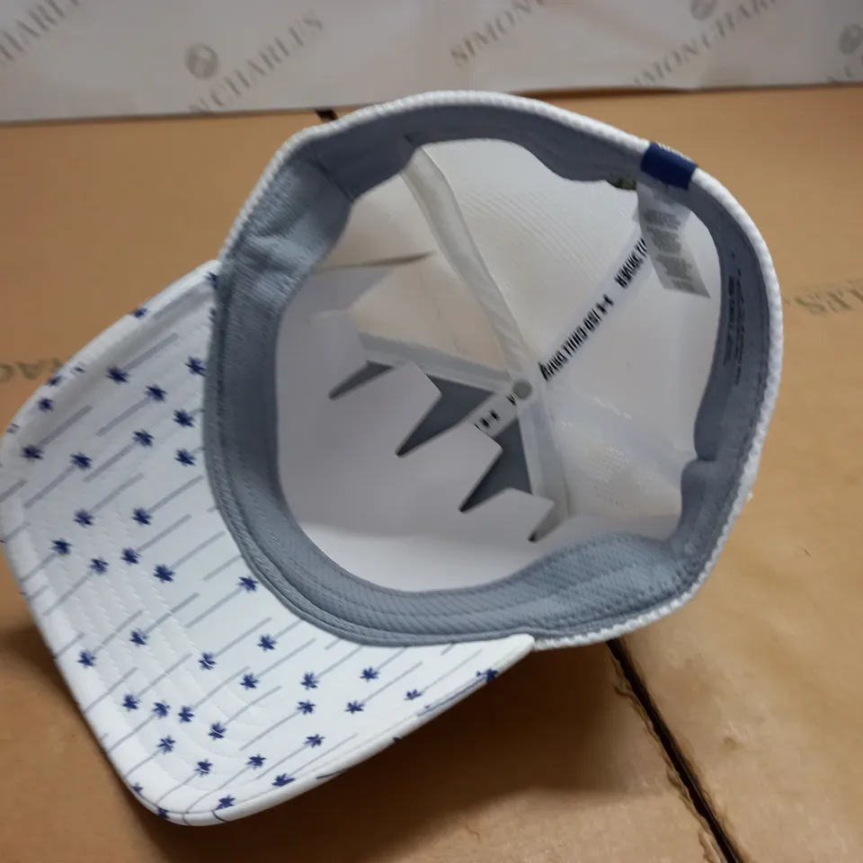 UNDER ARMOUR ISO-CHILL BASEBALL CAP - M/L