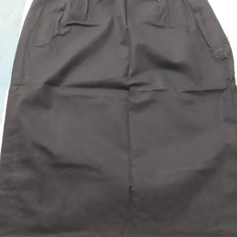 BOX OF APPROX. 10 KINTSUGI SHORT BLACK JEAN SKIRT - SIZE 14
