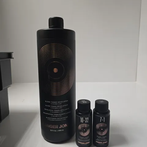 DANGER JONES GLOSS TONER DEVELOPER KIT – 32 FL OZ BOTTLE WITH 7-1 & 10-32 TONERS
