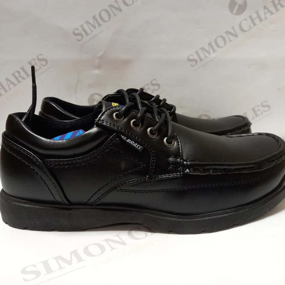 U.S BRASS BLACK BOAT SHOES SIZE 6