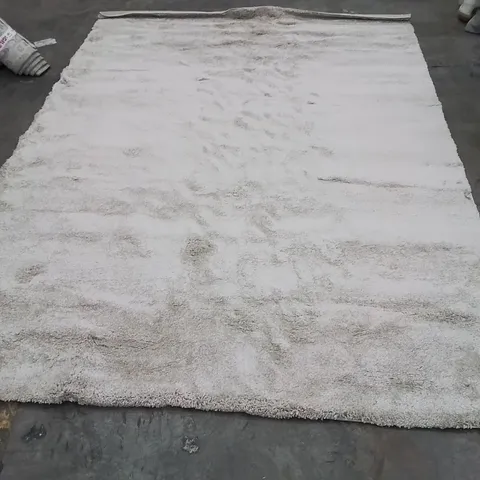 QUALITY DESIGNER AREA RUG - APPROXIMATELY 330X240CM