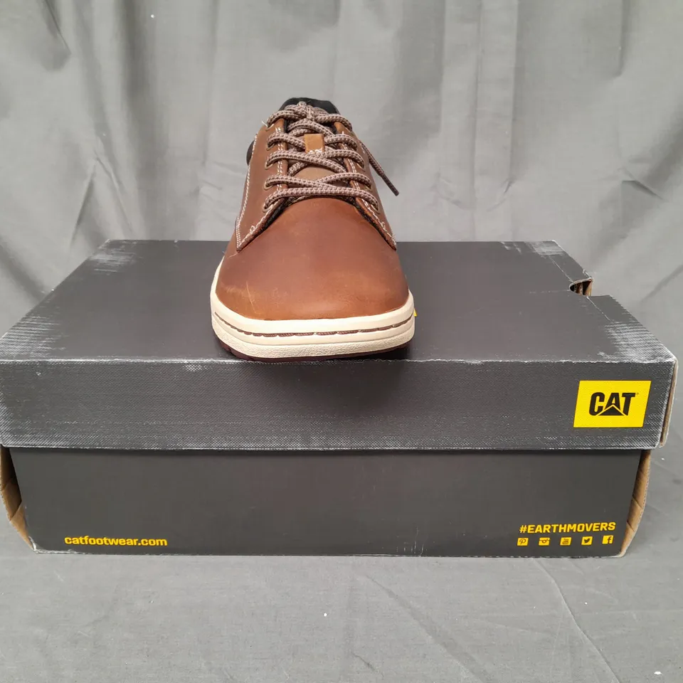 BOXED PAIR OF CAT SHOES IN BROWN UK SIZE 8