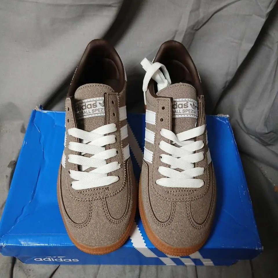 ADIDAS HANDBALL SPEZIAL SNEAKERS – BROWN SUEDE WITH WHITE STRIPES, UK 3.5