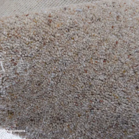 ROLL OF QUALITY CARPET APPROXIMATELY 5M Γ 2.35M