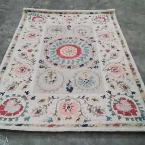 QUALITY DESIGNER AREA RUG - APPROXIMATELY 170X120CM