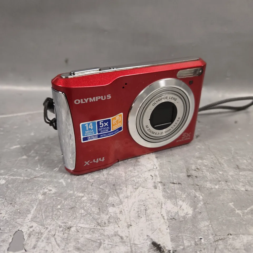 OLYMPUS X-44 DIGITAL CAMERA IN RED 