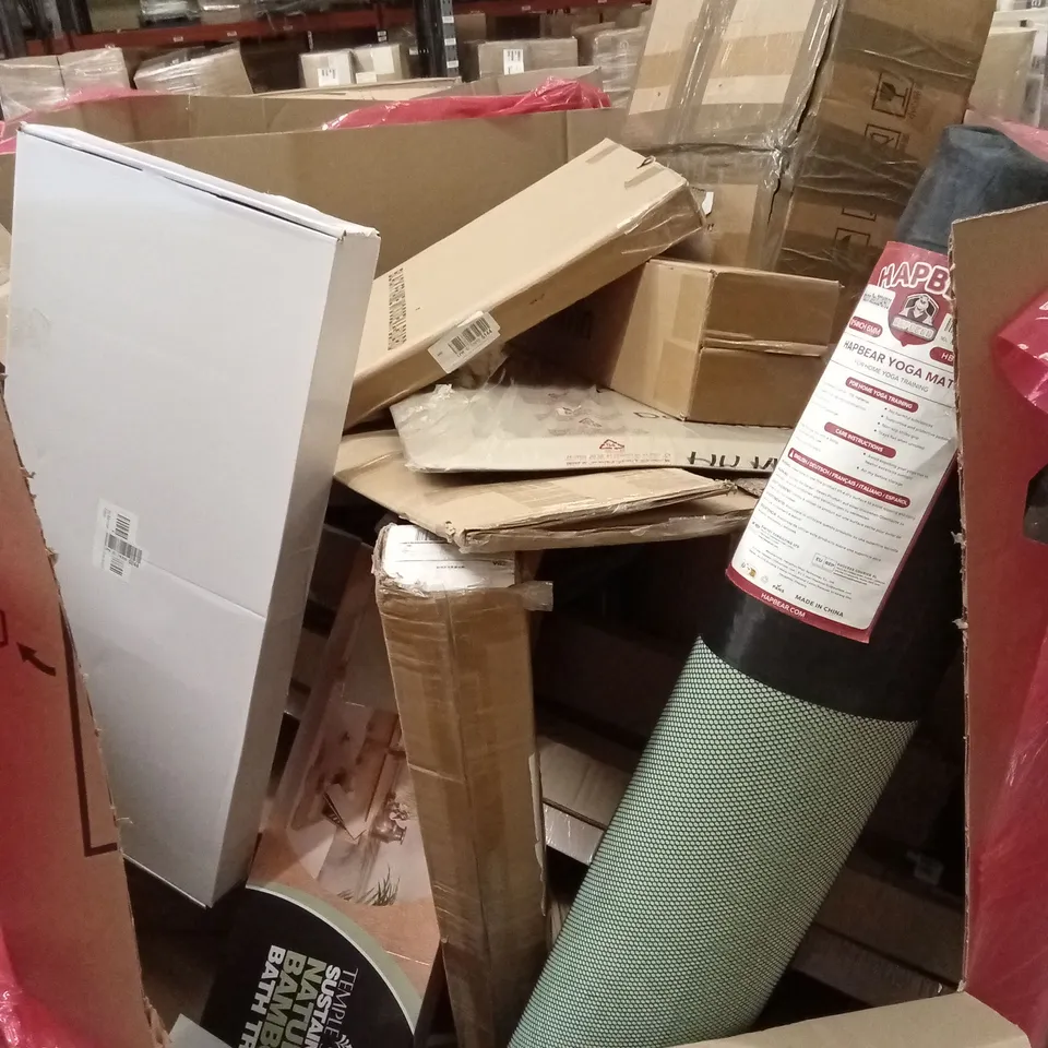PALLET OF ASSORTED HOUSEHOLD GOODS AND PRODUCTS TO INCLUDE; CHAIR MAT, YOGA MAT, BAMBOO BATH TRAY ETC