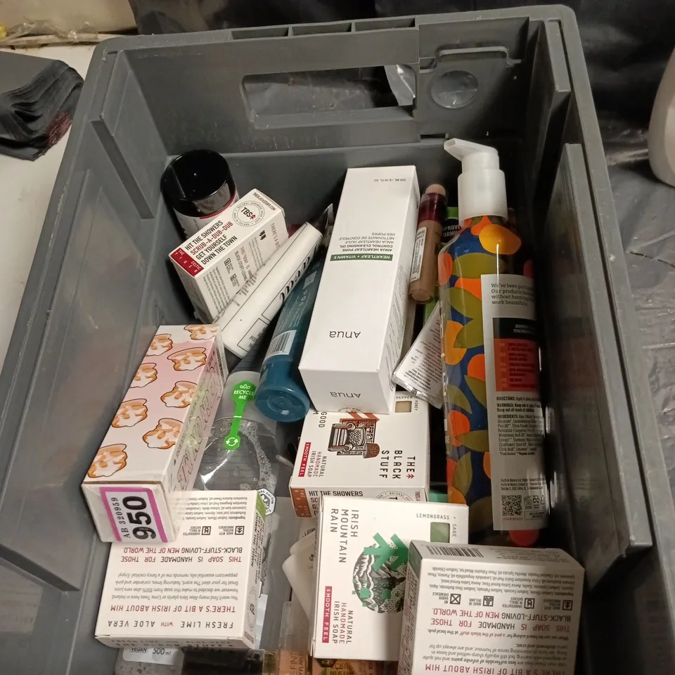 APPROXIMATELY 15 ASSORTED ITEMS OF COSMETICS INCLUDING DOVE NORISH BODY WASH, HUGGIES PURE WIPES, NIP AND FAB CLEANSING PADS AND THE BLACK STUFF IRISH SOAP