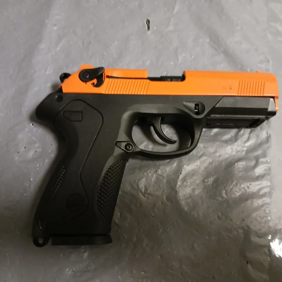 BRUNI P4 8MM BLANK FIRING PISTOL
