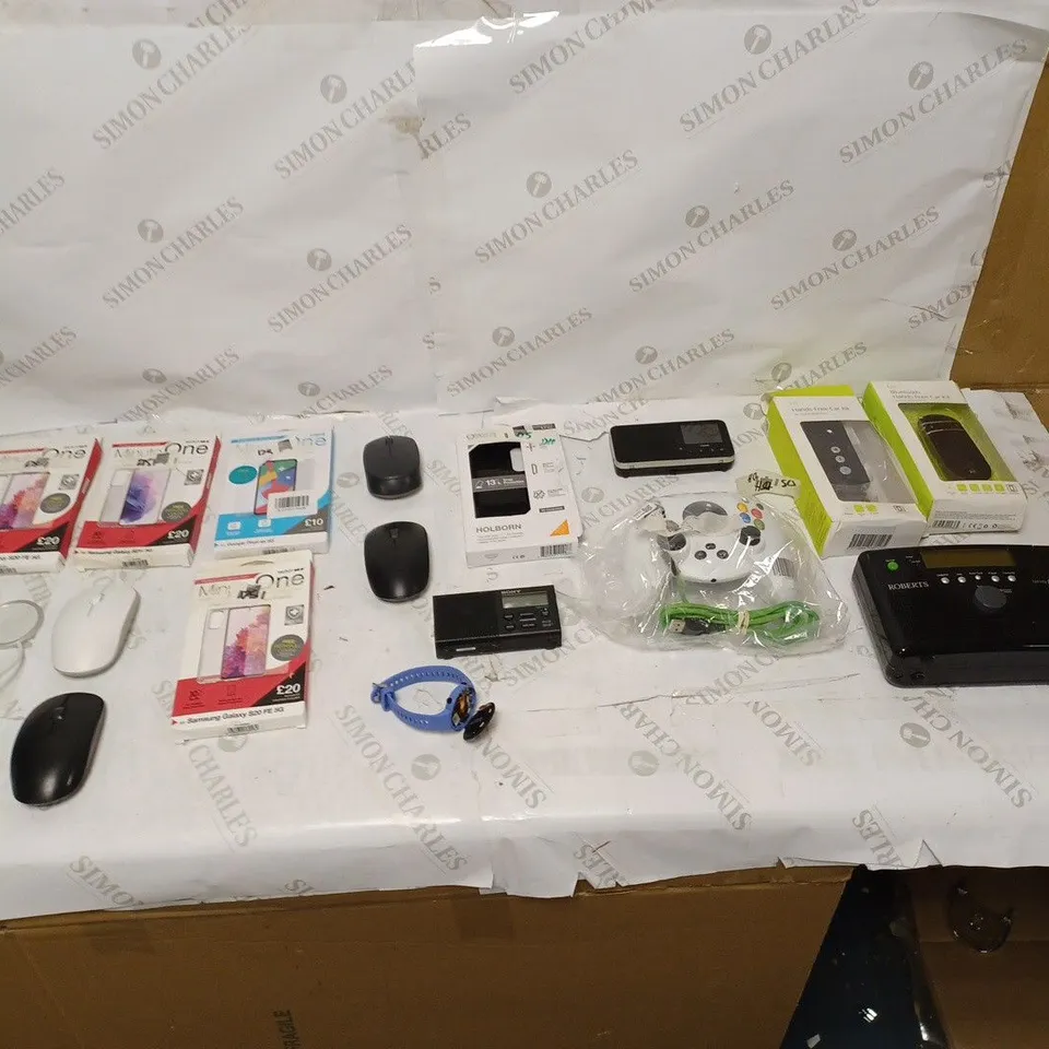 LOT OF APPROXIMATELY 10 HOUSEHOLD GOODS TO INCLUDE MINUTEONE SAMSUNG GALAXY S20 FE 5G PROTECTOR KIT, LOGITECH MOUSE, AND HANDS FREE CAR KIT ETC.