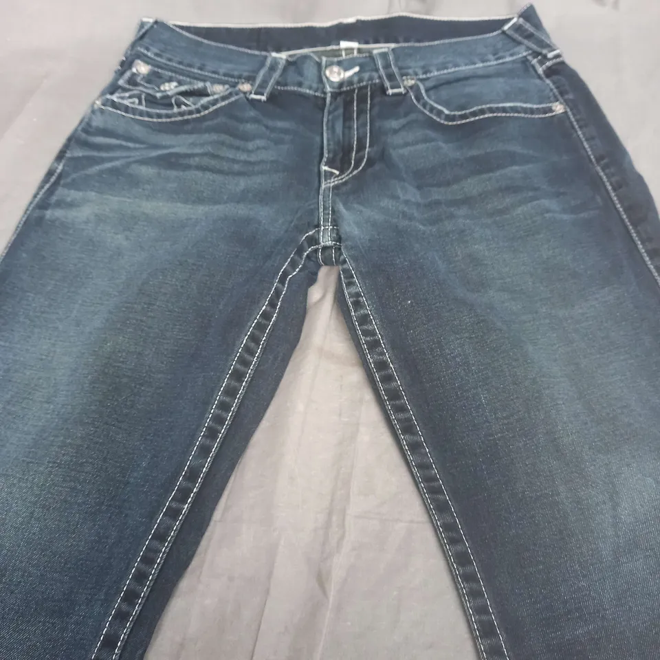 TRUE RELIGION STRAIGHT DENIM JEANS - SIZE 32