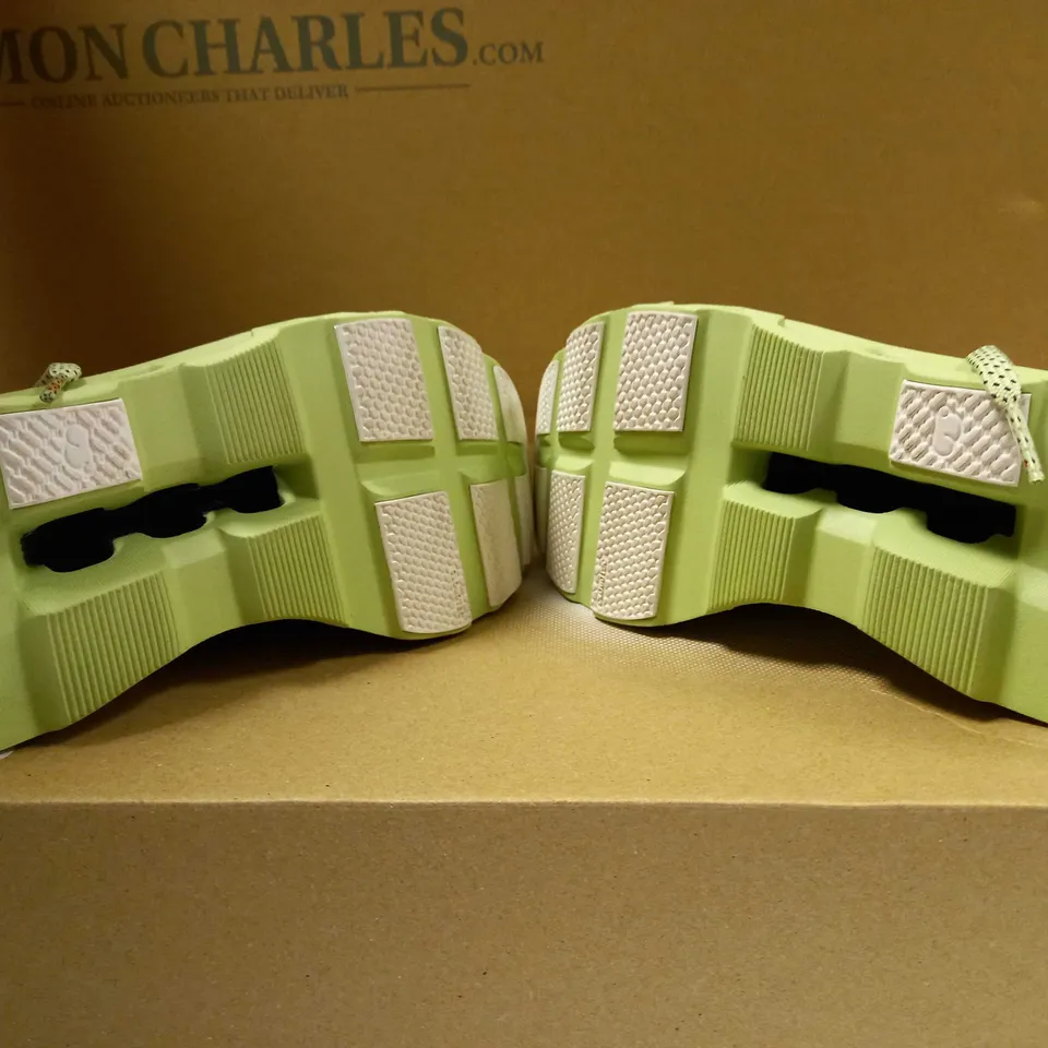 BOXED PAIR OF QC CLOUDMONSTER CLACIER/MEADOW TRAINERS - SIZE 6.5