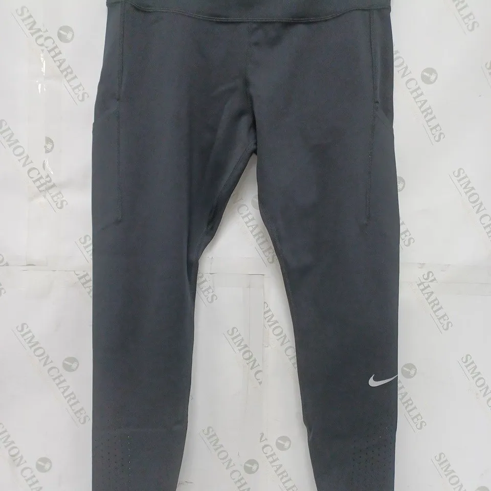 NIKE RUNNING EPIC LUX TIGHT FIT LEGGINGS IN BLACK - XXL