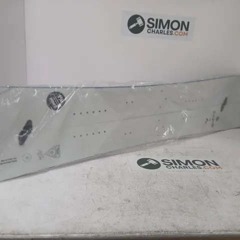AMP SURF SHUTTLE – SURFBOARD TRANSPORT SYSTEM