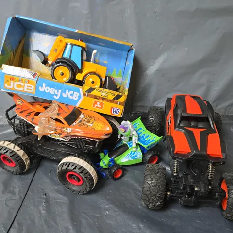 APPROXIMATELY 14 ASSORTED TOYS TO INCLUDE JOEY JCB TOY, NCLIMB RC CAR, BUZZLIGHT YEAR RC CAR, ETC - COLLECTION ONLY