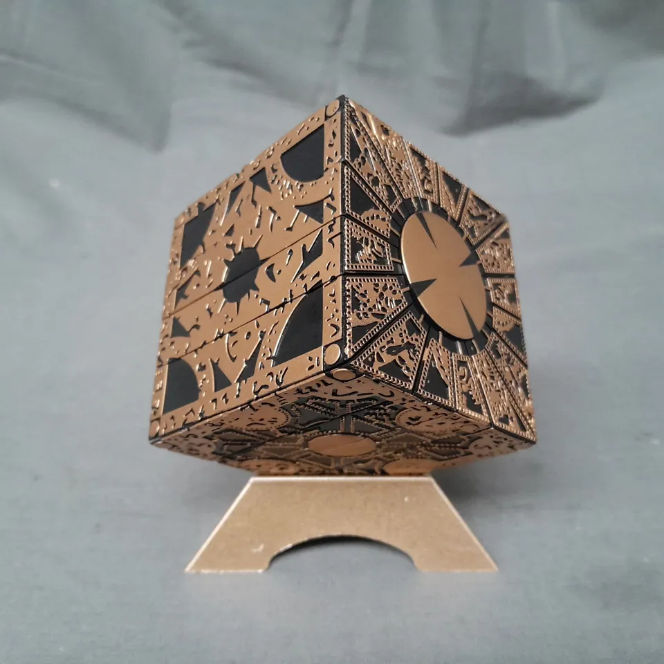 BOXED UNBRANDED HELLRAISER LAMENT CONFIGURATION REPLICA