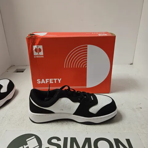 BOXED S1 EINDHOVEN LOW SAFETY SHOES β UK 8 (EU 42), BLACK/WHITE