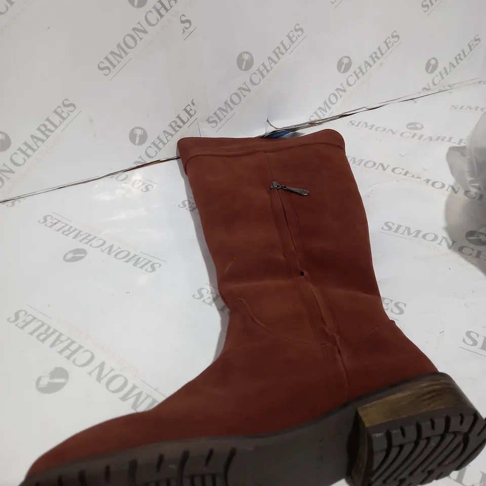 EMU AUSTRALIA HERVEY KNEE HIGH BOOT TAWNY SIZE 7 - BOXED 