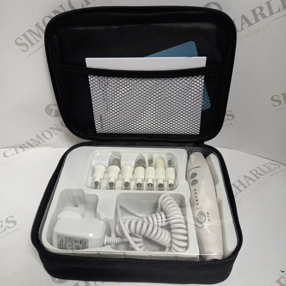 BOXED BEAUTURAL PROFESSIONAL MANICURE & PEDICURE KIT