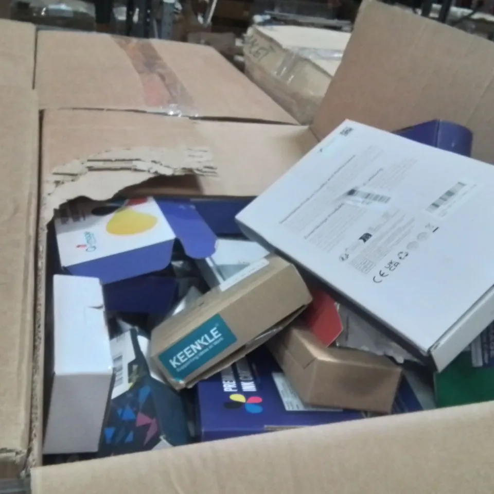 PALLET CONTAINING A LARGE QUANTITY OF INK CARTRIDGES 