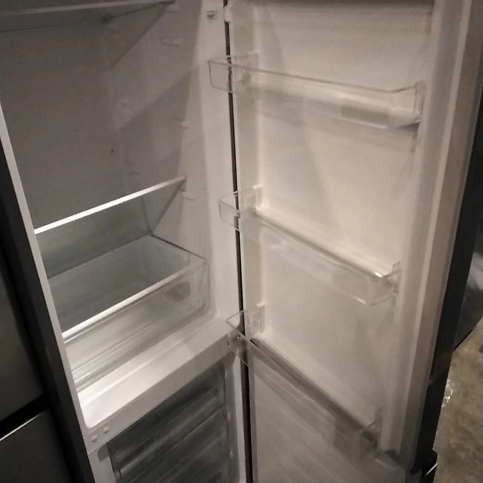 FRIDGEMASTER FREESTANDING 70/30 FRIDGE FREEZER IN SILVER - VXFSG