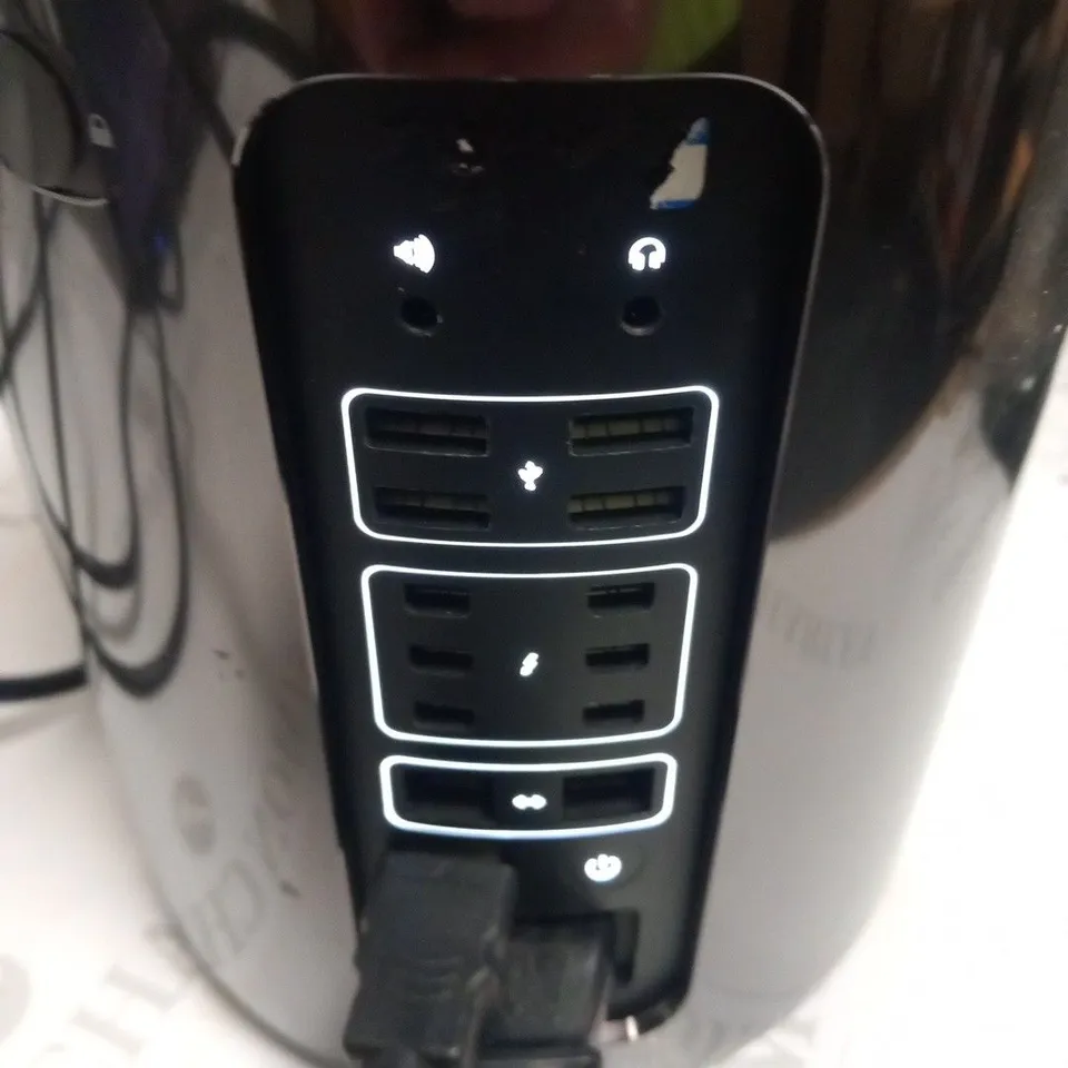 APPLE MAC PRO 6.1 A1481 DESKTOP COMPUTER