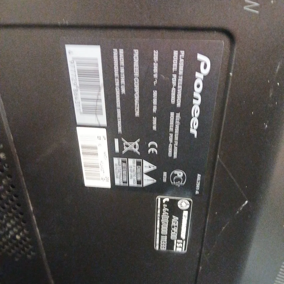 PIONEER PLASMA TV - MODEL PDP-428XD