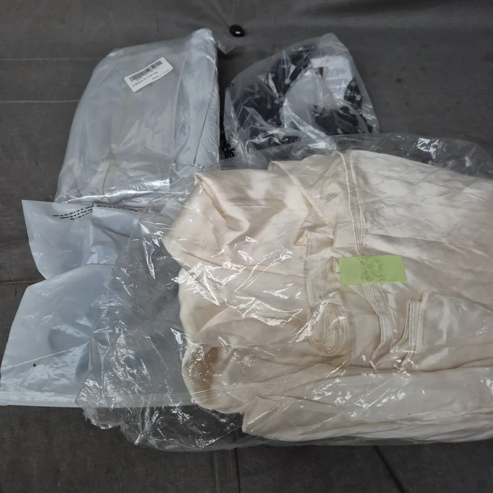 APPROXIMATELY 25 ASSORTED CLOTHING AND FASHION PRODUCTS IN VARIOUS STYLES AND SIZES - COLLECTION ONLY