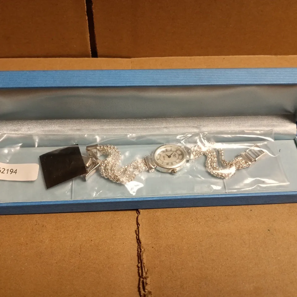 3 X "SILVER" JEWELLERY ITEMS TO INCLUDE WATCH, RING ETC