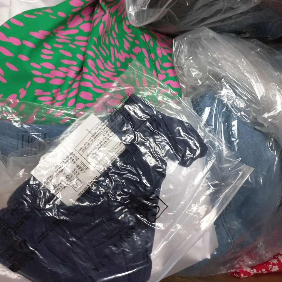 APPROXIMATELY 20 ASSORTED CLOTHING AND FASHION PRODUCTS IN VARIOUS STYLES AND SIZES - COLLECTION ONLY