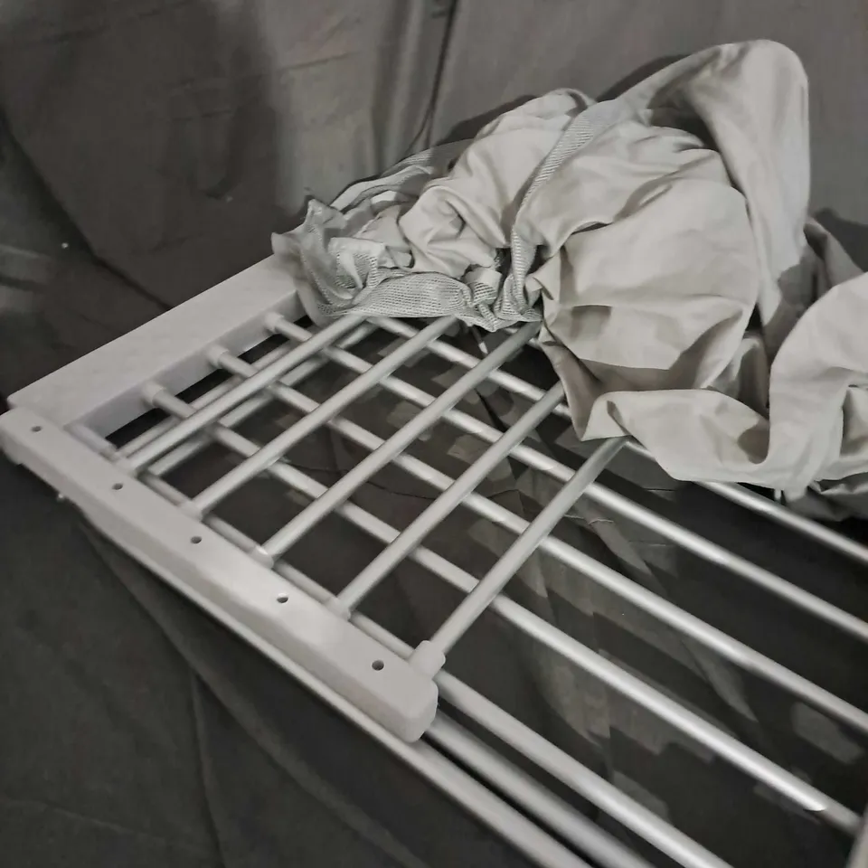 HOMEBASE HEATED CLOTHES AIRER WITH COVER 220W