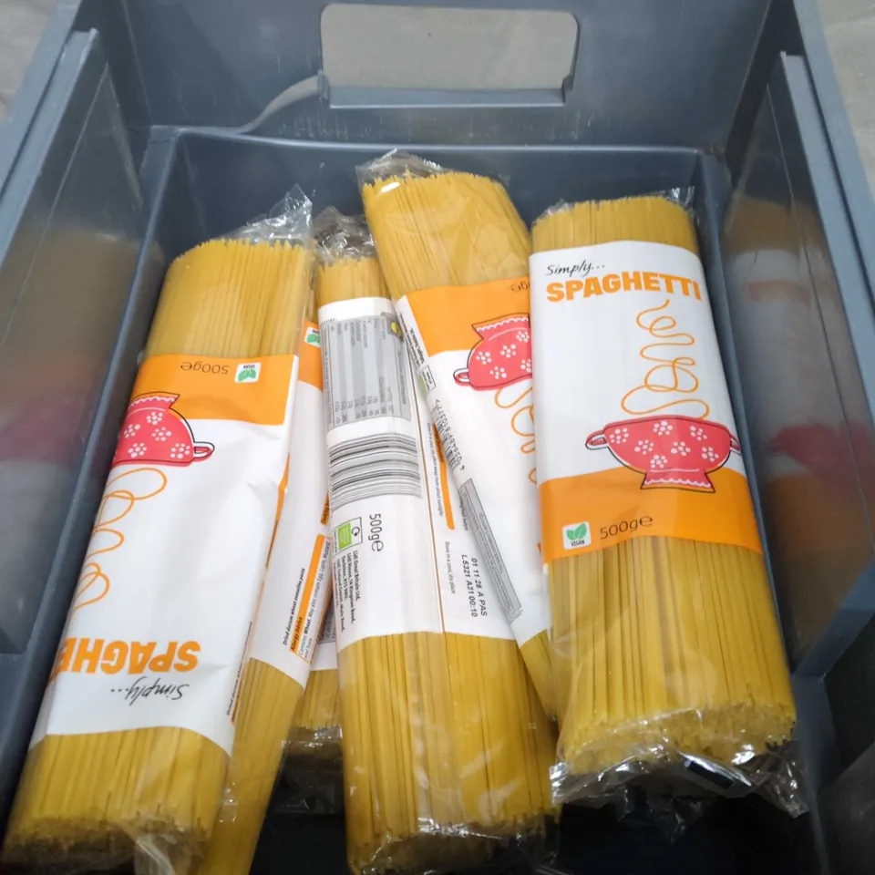 TOTE OF APPROXIMATELY 10 PACKS OF SIMPLY SPAGHETTI 500G PER PACK