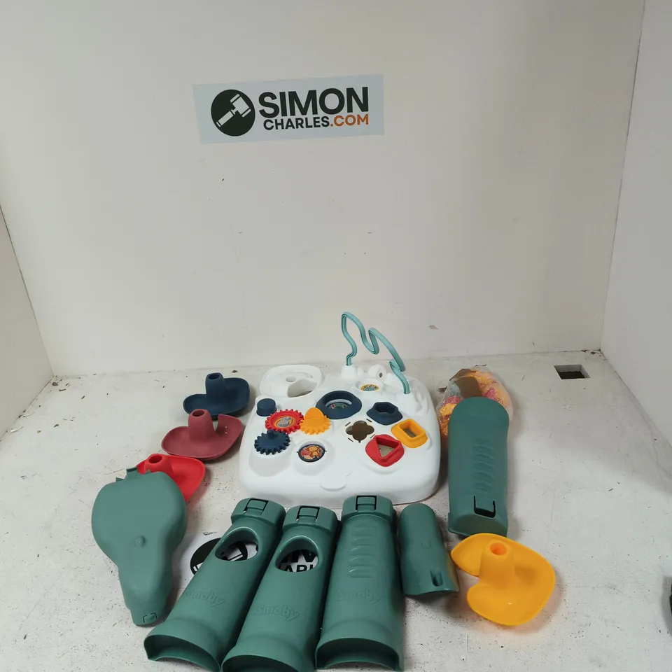 BABY ACTIVITY CENTRE WITH GEARS AND SHAPES