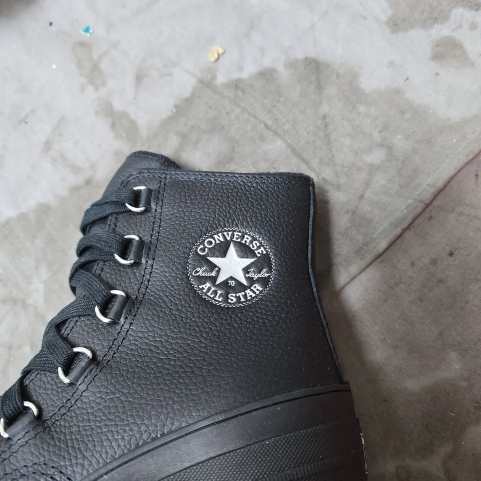 CONVERSE CHUCK TAYLOR ALL STAR LEATHER HIGH-TOP BOOT – BLACK SIZE UNISEX 4 (MENS 4, WOMENS 6)