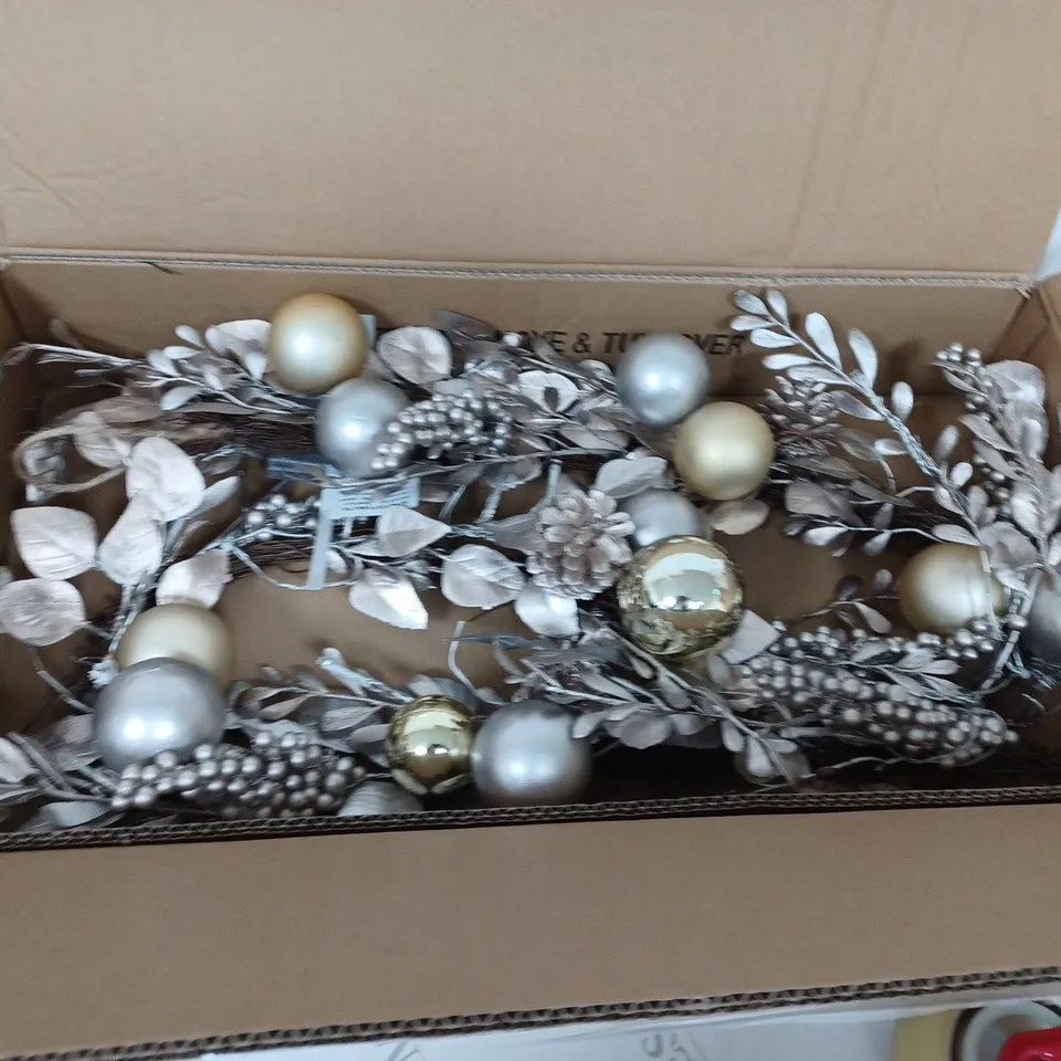 6FT CHAMPAGNE GOLD PRE LIT GARLAND RRP £39.99