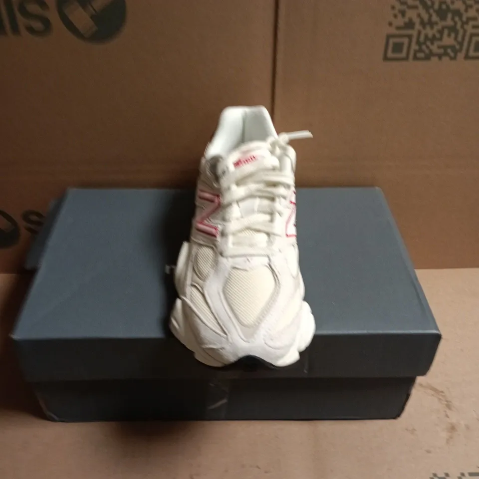 BOXED PAIR OF NEW BALANCE 9060 TRAINERS - 5