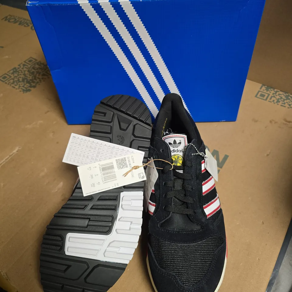 MANCHESTER UNITED / STONE ROSES ADIDAS TRAINERS - UK SIZE 8 