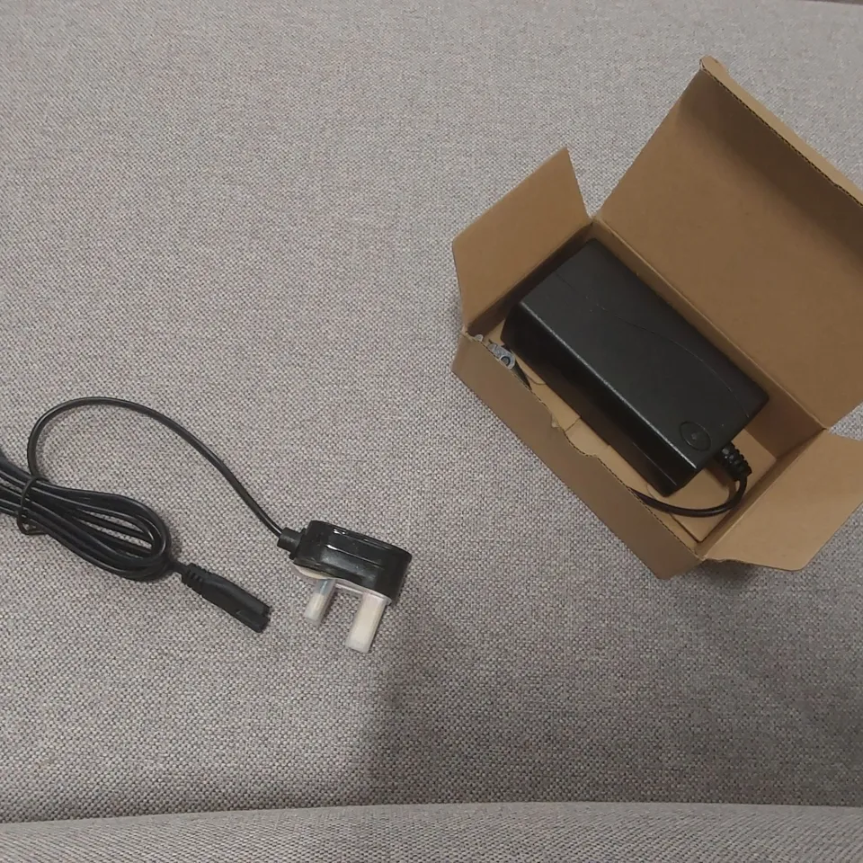 QUALITY DESIGNER FABRIC UPHOLSTERED ELECTRIC RECLINER CORNER SOFA WITH STORAGE