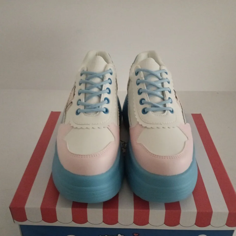 BOXED PAIR OF KETNIPZ X KOI BEAN SAYS HI - TRAINERS - BLUE - SIZE 7